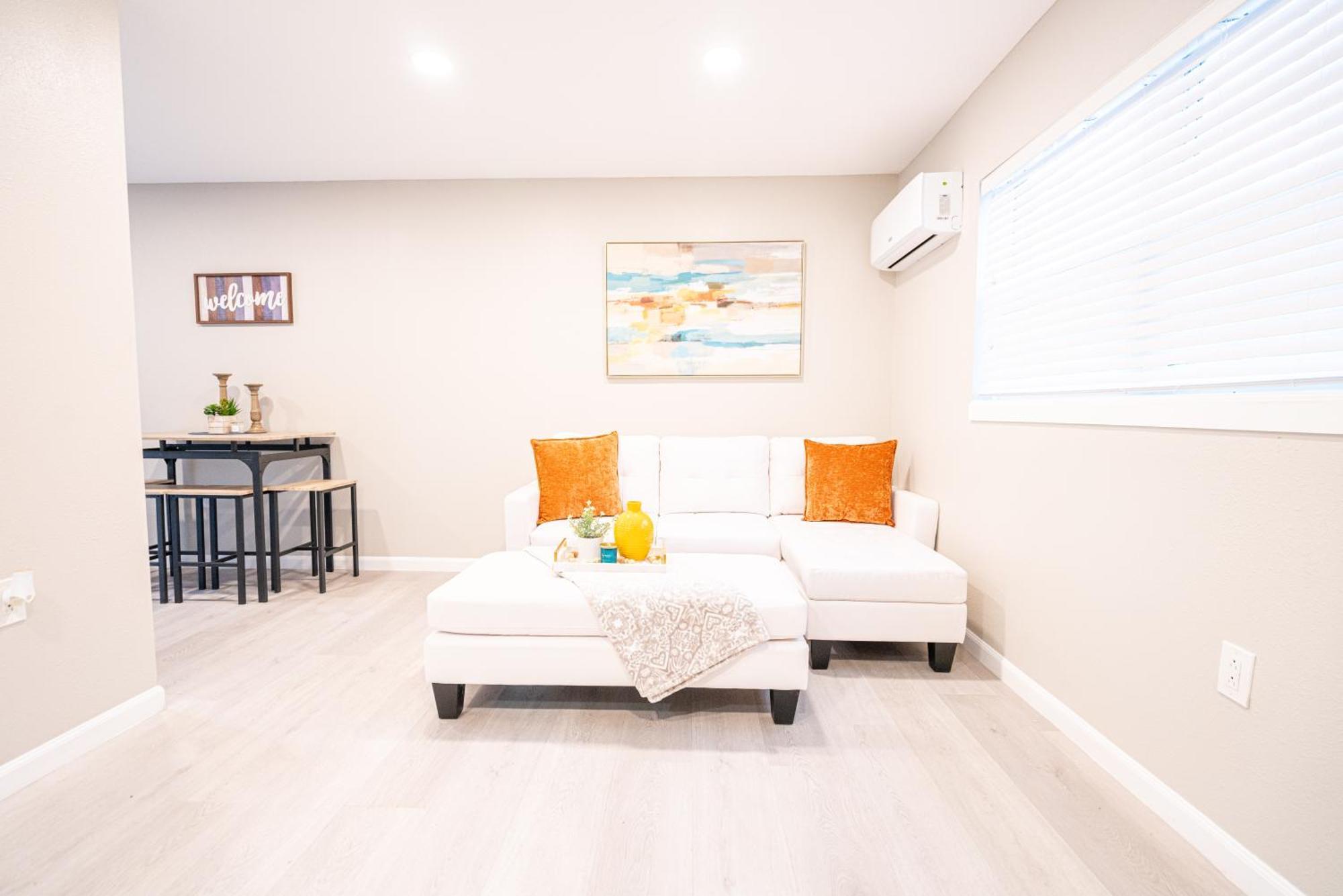 University Serenity Suites 탬파 외부 사진